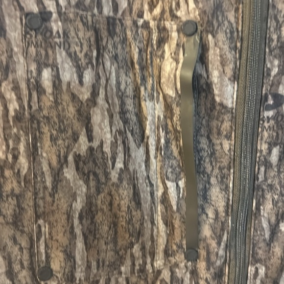 Mossy Oak Bottomland Bibs
3 XL - Picture 6 of 9